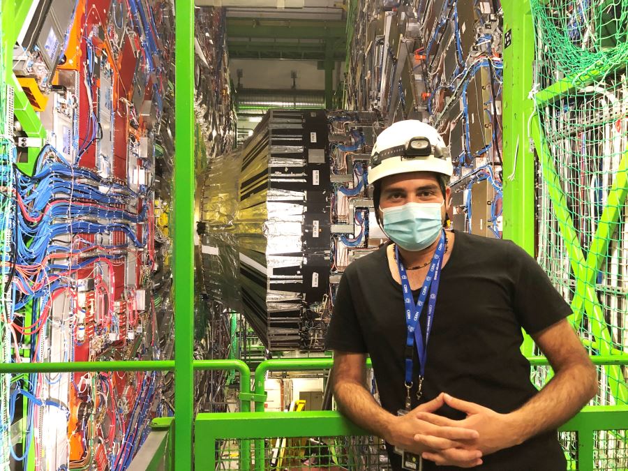 Doç. Dr. İlker Özşahin, CERN’de yürütülen altı deneyden biri olan Compact Muon Selenoid (CMS) ekibinde ülkemizi başarıyla temsil ediyor