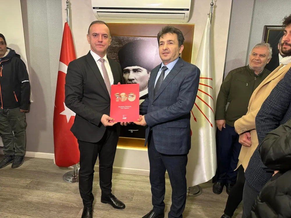 Alper Yeğin, CHP İlçe Başkanlığına Belediye Başkan Adaylığı için  başvurusunu yaptı
