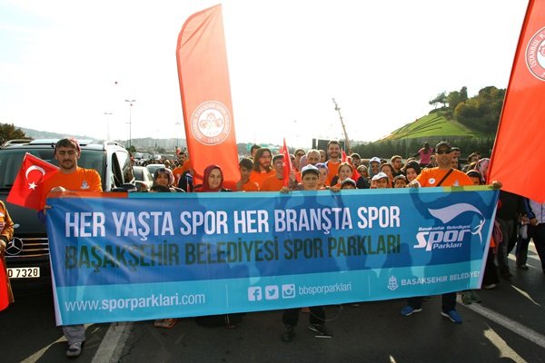 Başakşehirli sporcular İstanbul Maratonu`nda koştu