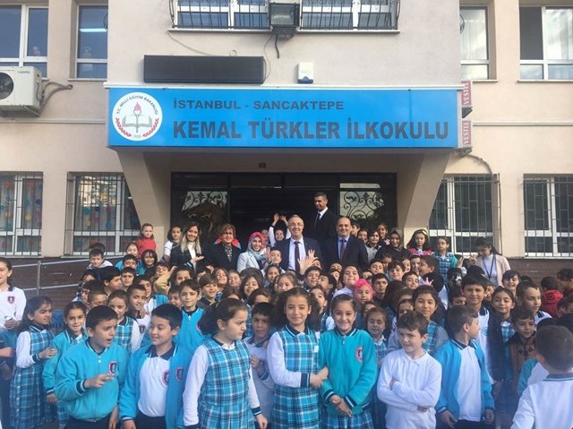  Sancaktepe?de Kaymakam Çakıroğlu, okulları tek tek ziyaret ediyor