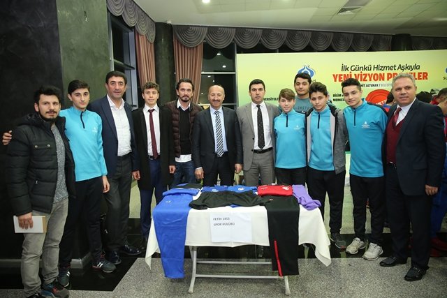 Sultangazi Belediyesinden Amatör Spor Kulüplerine Destek