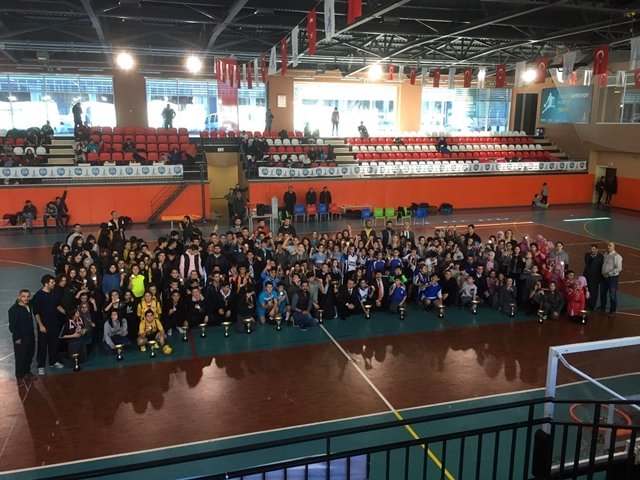 İlçe Spor Şenlikleri Kapsamında Yapılan Futsal Maçlarının Ödül Töreni Yapıldı