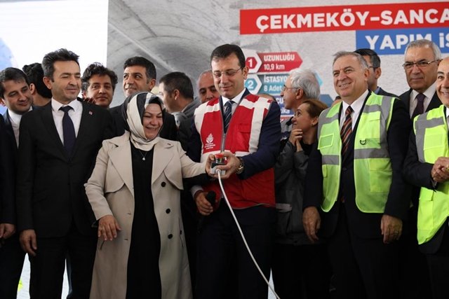 Sancaktepe`de Metro Hattı`nın yapımını yeniden başlatan İmamoğlu: ?Dünya durur, İstanbul durmaz!?