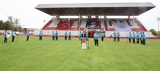 Belediye Bandosu?ndan Atatürk Stadı?nda 19 Mayıs konseri?