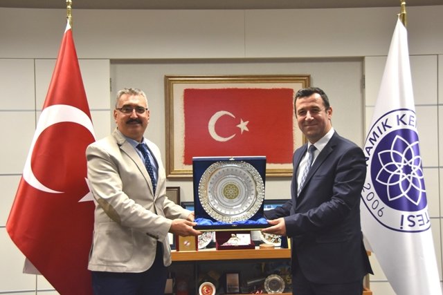 Uluslararası Balkan Üniversitesi Rektörü Prof. Dr. Mehmet Dursun Erdem`den Ziyaret