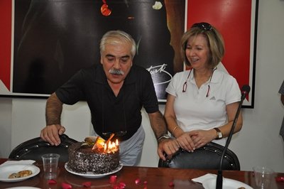 Belediye Başkanı Özcan?a 57.yaş günü sürprizi