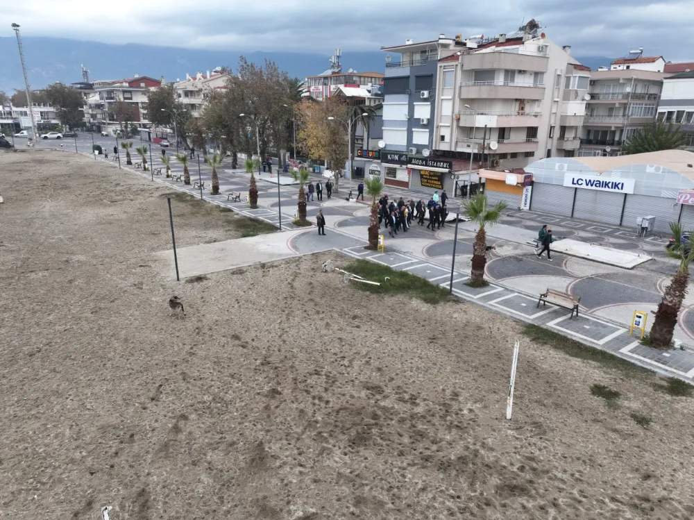 Akçay kordonunda büfeler kaldırıldı, çevre düzenleme çalışmaları başladı