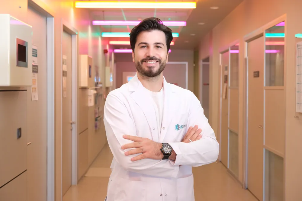 Sarılmak stres seviyesini düşürüyor, bağlılığı ve mutluluğu arttırıyor!