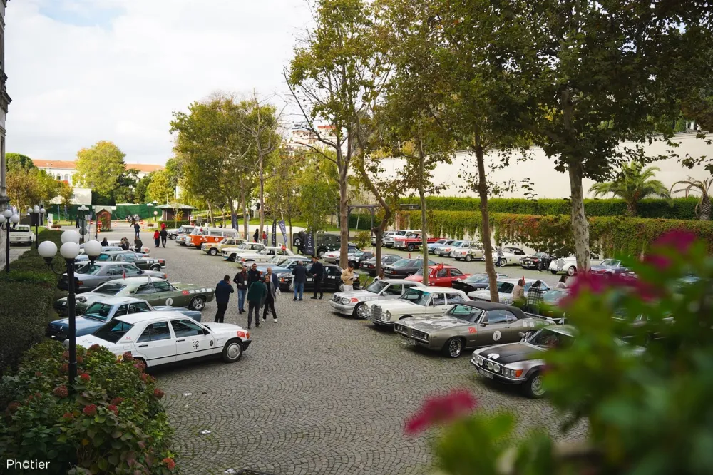 KLASİK OTOMOBİL KULÜBÜ’NDEN ULUSLARARASI CUMHURİYET RALLİSİ