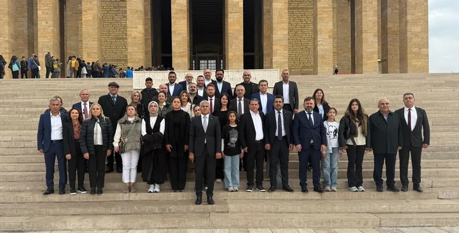 SANİAD Üyelerinden Anıtkabir’e Anlamlı Ziyaret