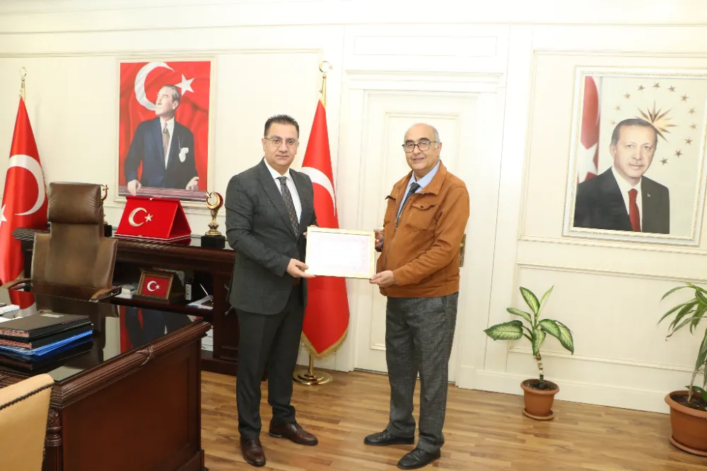 Tevfik Erk’e, İnsan Hakları Günü’nde anlamlı takdim