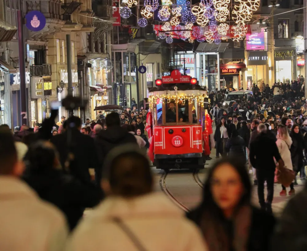 BEYOĞLU- KARAKÖY TÜNELİ 150, NOSTALJİK TRAMVAY 111 YAŞINDA