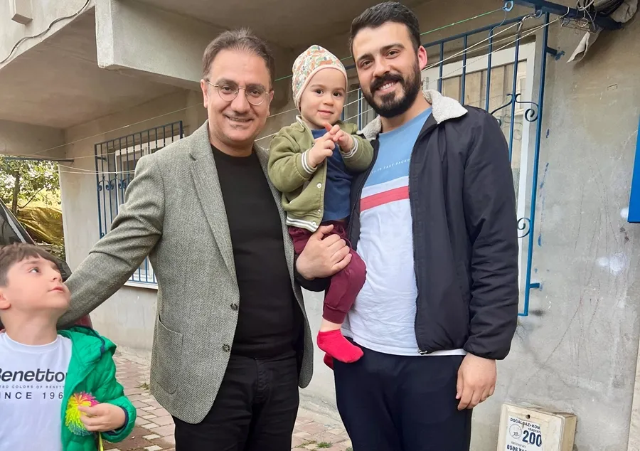 Sancaktepe Kaymakamı Naif Yavuz, kanseri yenen Ali Asaf Demir