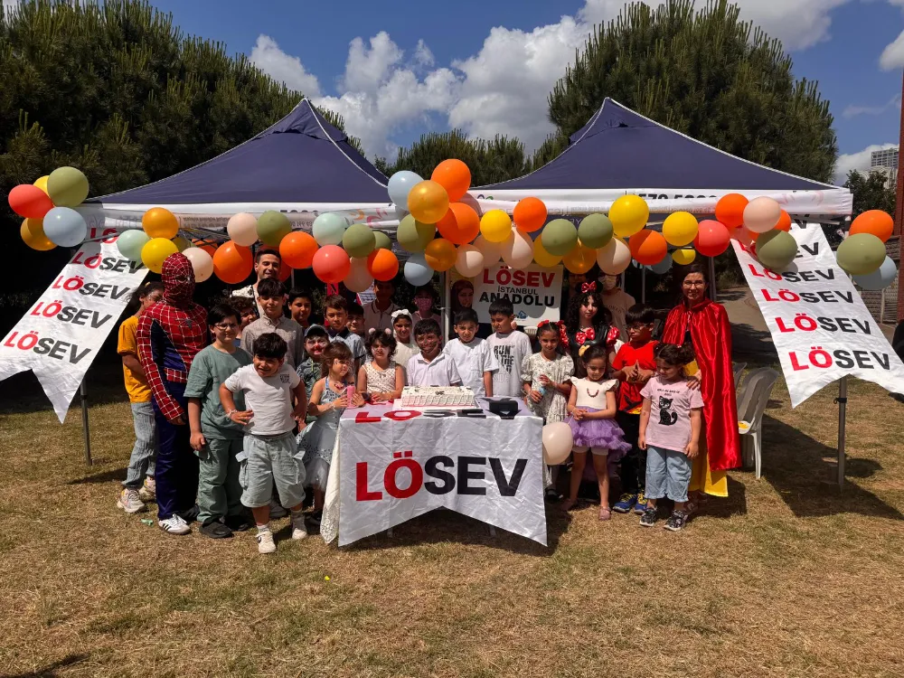 LÖSEV CANIM KARDEŞİM DERS EVİ MEZUNLARI’NIN KARNE HEYECANI
