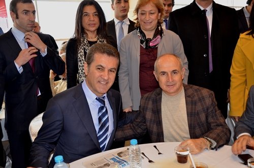 Mustafa Sarıgül, 3. Bölge Seçim İrtibat Bürosu`nu Büyükçekmece?de açtı.
