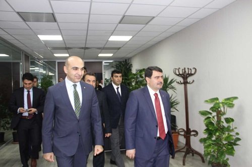 VALİ VASİP ŞAHİN?DEN, BAŞKAN KERİMOĞLU?NA İADE-İ ZİYARET