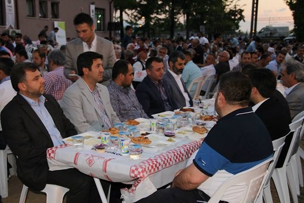 İmam Hatip Mezunları, İftar Programında biraraya geldiler