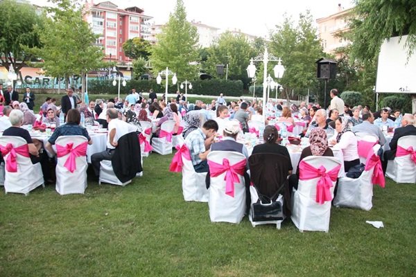 BAŞKAN GÜRKAN, ŞEHİT AİLELERİ VE GAZİLERİ UNUTMADI