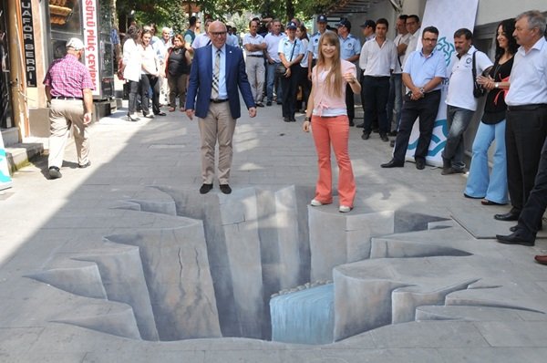 Süleymanpaşa?da 3 boyutlu sokak boyama sanatı ilgi gördü