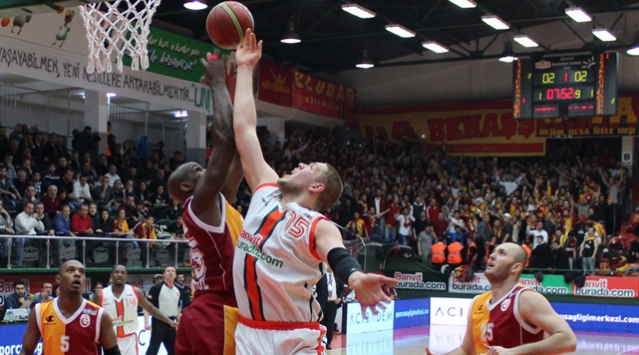 

Galatasaray Medical Park-Banvit maçı canlı izle lig tv 3te

