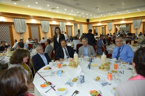  Başkan Uzun, Brezilyalı 7 üniversite rektörünü yemekte ağırladı